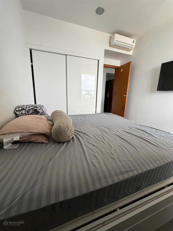Chỉ 6tỷ cho căn 1pn  ban công double 6m tại sunrise city  quận 7  đã có sổ .  0909 982 ***