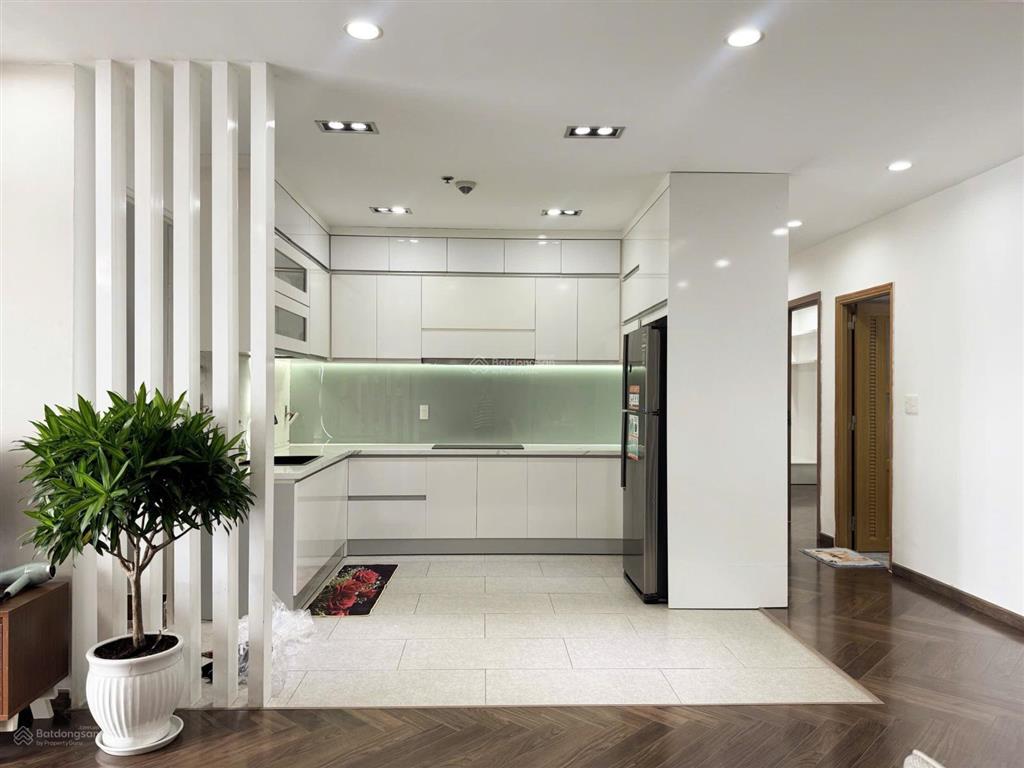 Chính chủ cần bán căn 3 ngủ, 124m², có sổ hồng tại sunrise city quận 7.  0909 982 ***