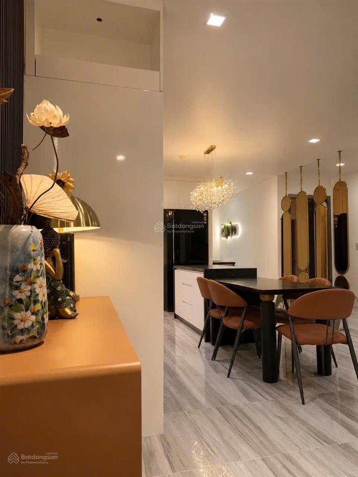 Bán căn hộ sunrise city north 124m2 3pn 2 ban công, full nội thất cao cấp mới 100%, sổ hồng sẵn