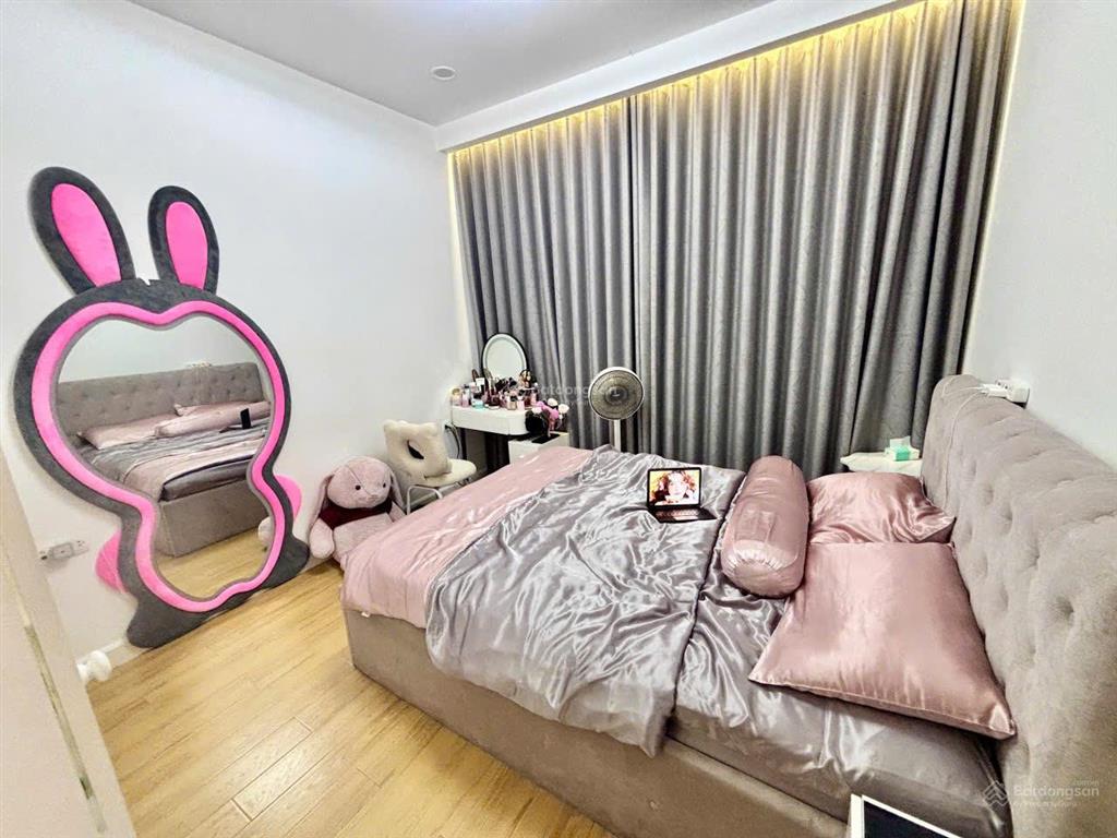 Giá tốt! bán căn hộ sunrise city central 2pn có sổ hồng