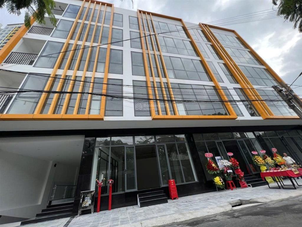 Cho thuê mặt bằng văn phòng full kính 150m² tại bcons tower vi  giá thuê chỉ 10 triệu/tháng