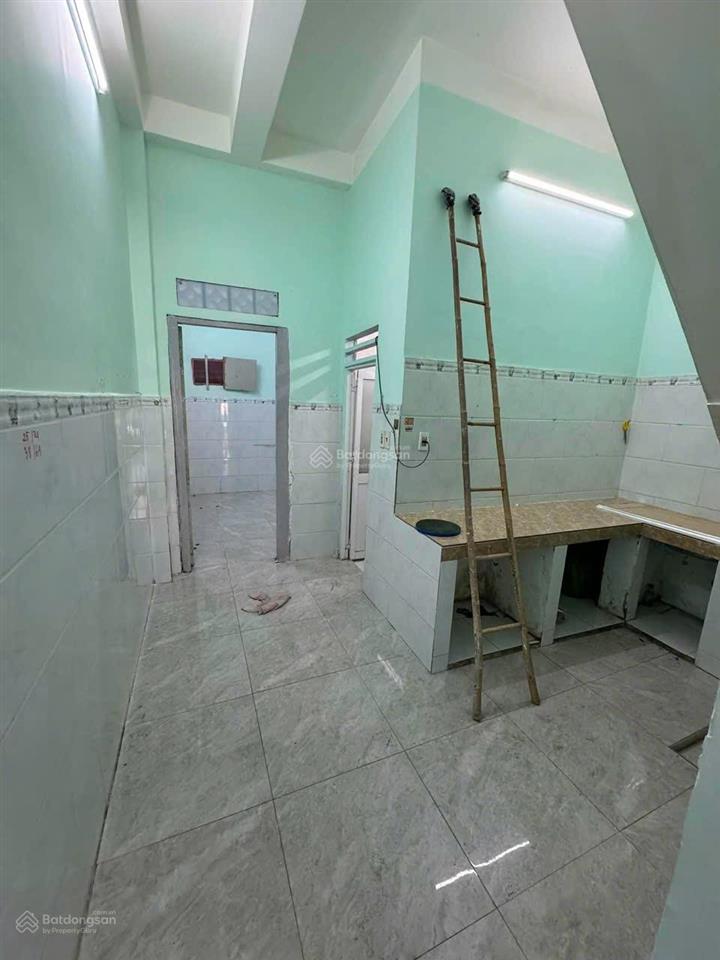Bán nhà hẻm xe hơi 8m 4.1m x 17m thông đường dương đức hiền 1 lầu đúc . giá 7.3 tỷ tl
