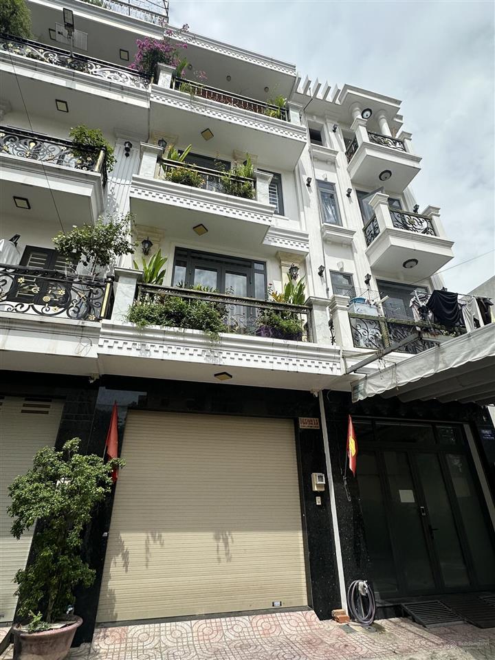 Bán nhà đẹp 4 lầu khu phân lô đồng bộ ngay tây thạnh. diện tích 4 x 17m. giá 10 tỷ