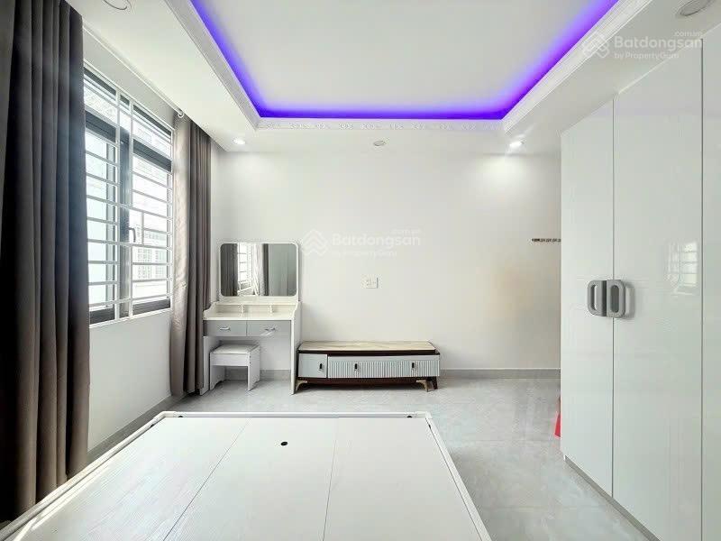 Bán nhà đẹp 4 lầu khu phân lô đồng bộ ngay tây thạnh. diện tích 4 x 17m. giá 10 tỷ