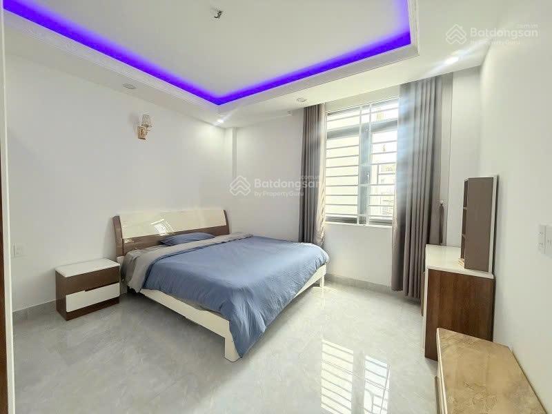 Bán nhà đẹp 4 lầu khu phân lô đồng bộ ngay tây thạnh. diện tích 4 x 17m. giá 10 tỷ
