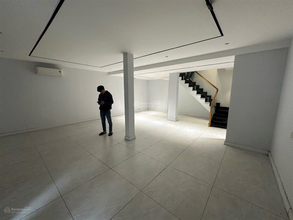 Bán trệt chung cư tây thạnh lô g 90m2, giá 5.5 tỷ tl