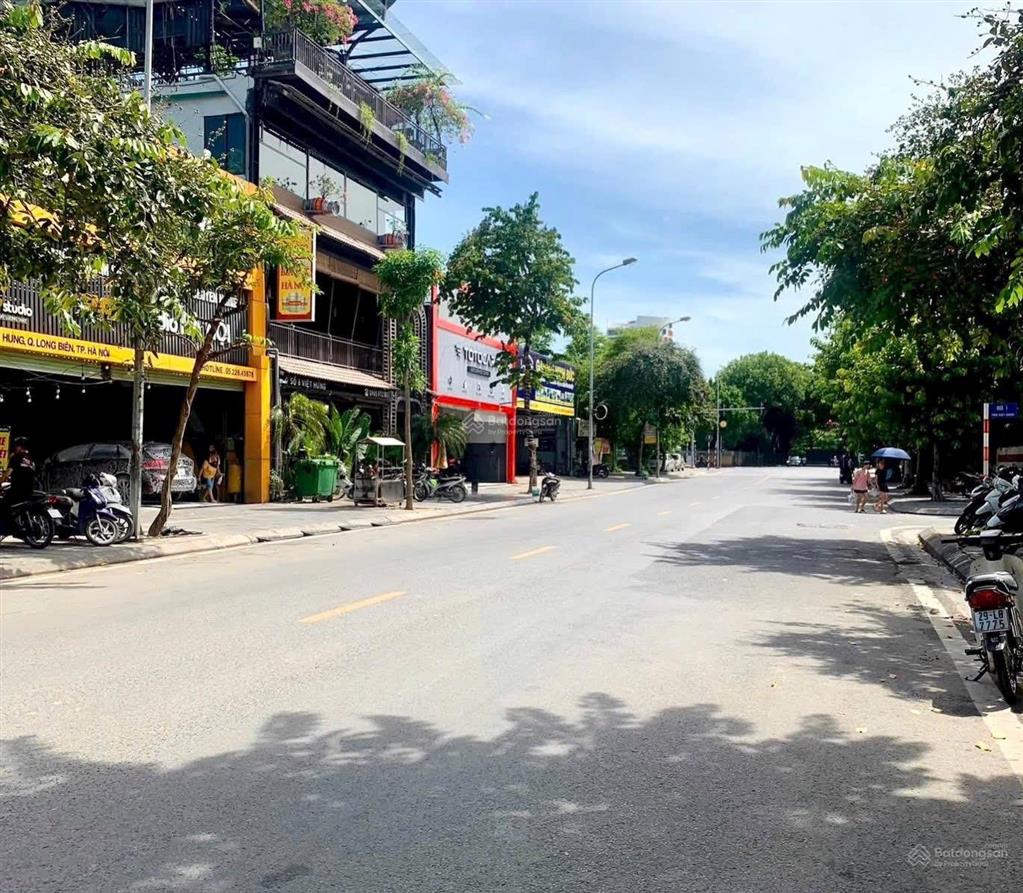 Bán đất khu đô thị sài đồng, vỉa hè rộng, 175m2, mặt tiền 8.5m, giá chào nhỉnh 36 tỷ.