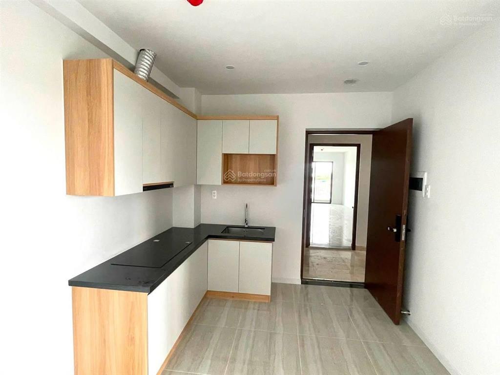 Cho thuê ch 2pn 2wc 6tr ngay làng đại học thủ đức