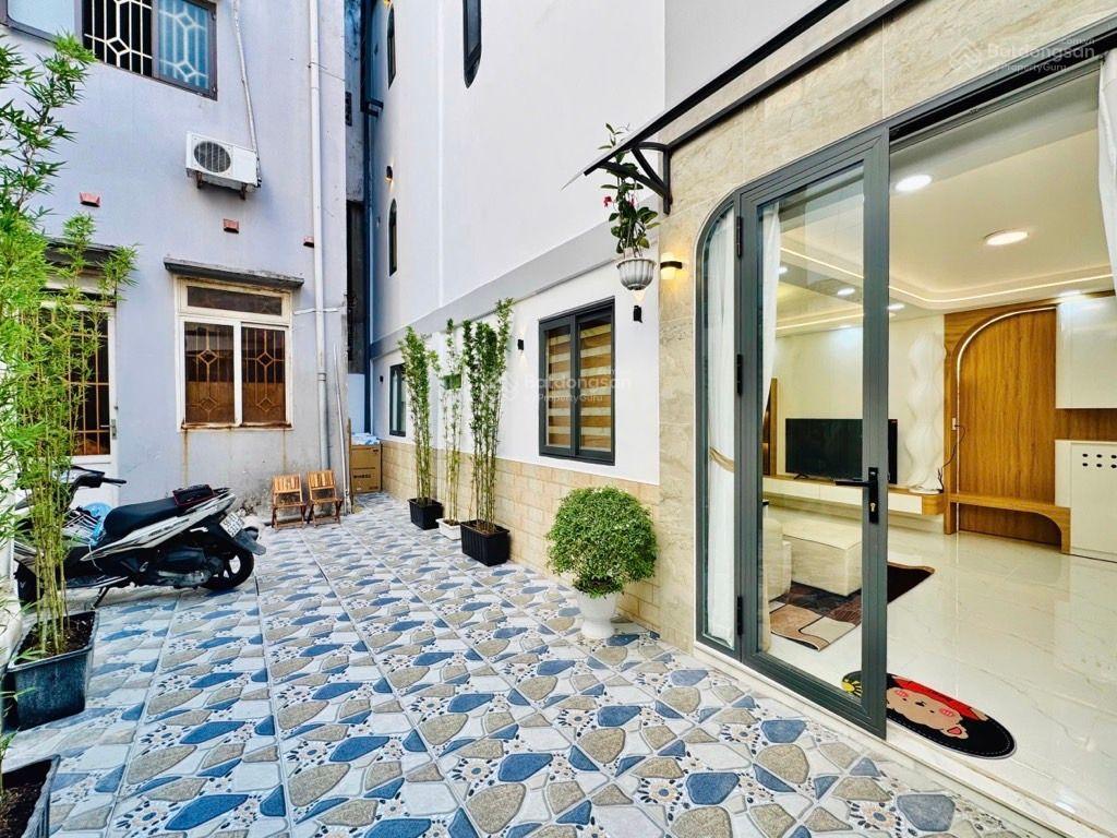 "giá quá rẻ" giảm hơn 500tr còn hơn 6 tỷ  3 tầng 68m2  ngay chợ bà chiểu  giáp quận 1