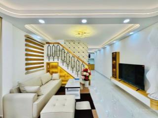 " quá rẻ'' giảm hơn 500tr còn hơn 6 tỷ  3 tầng 68m2  ngay chợ bà chiểu  giáp quận 1