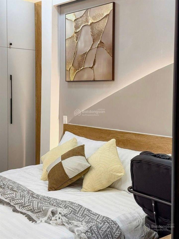 "siêu rẻ" hơn 6 tỷ  2 tầng 62m2  ngay nguyễn cửu vân  sát bên quận 1