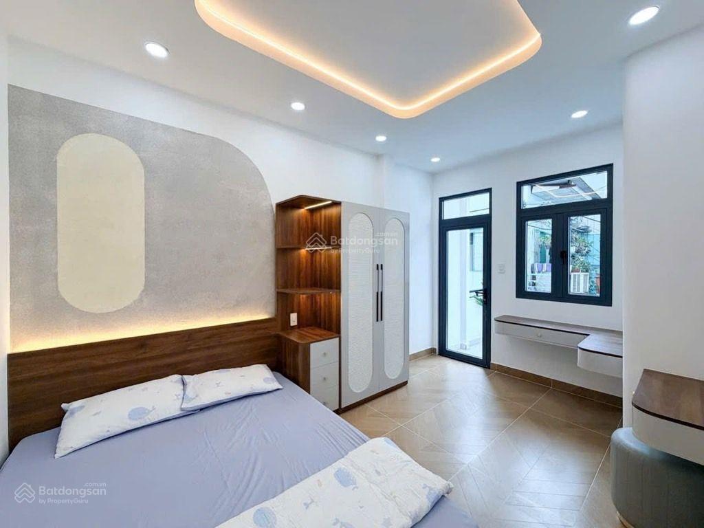 Chủ ngộp hẻm xe hơi  nguyễn hữu cảnh  3 tầng 54m2  chỉ hơn 7 tỷ  ngay ga metro văn thánh
