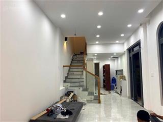 Hơn 8 tỷ  xe hơi ngủ nhà  4 tầng 76m2  ngay vạn kiếp  phan xích long
