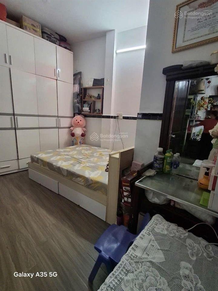 Mặt tiền rạch xuyên tâm  2 tầng 74m2  hơn 6tỷ  trung tâm bình thạnh