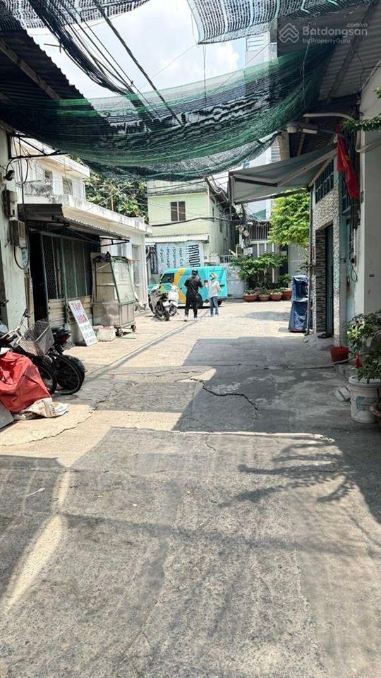 Hẻm 6m kinh doanh  2 tầng 42m2  hơn 4 tỷ  ngay học viện cán bộ  chu văn an