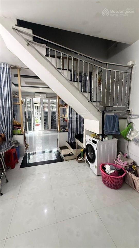 Hẻm 6m kinh doanh  2 tầng 42m2  hơn 4 tỷ  ngay học viện cán bộ  chu văn an
