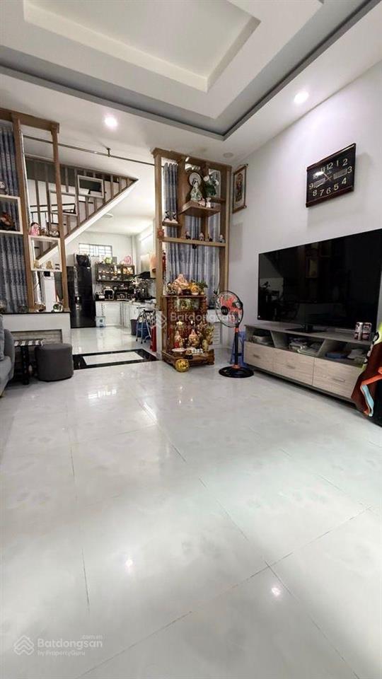 Hẻm 6m kinh doanh  2 tầng 42m2  hơn 4 tỷ  ngay học viện cán bộ  chu văn an