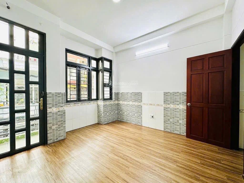 Hơn 6tỷ  xe hơi đỗ cửa  nguyễn văn đậu  4 tầng 50m2