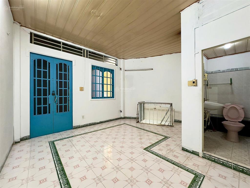 Bán nhà riêng tại bà hom giá chỉ 2,45 tỷ