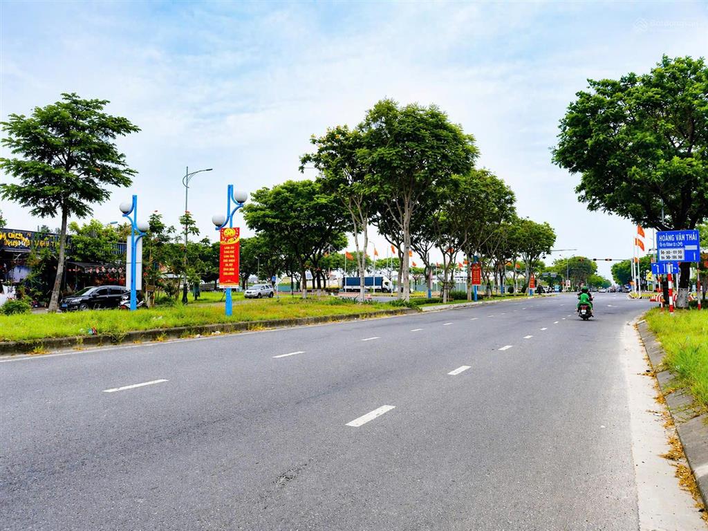 Bán đất 2 mặt tiền trước và sau đoạn đẹp nhất đường 33m hoàng thị loan & đường 6m hòa minh 29