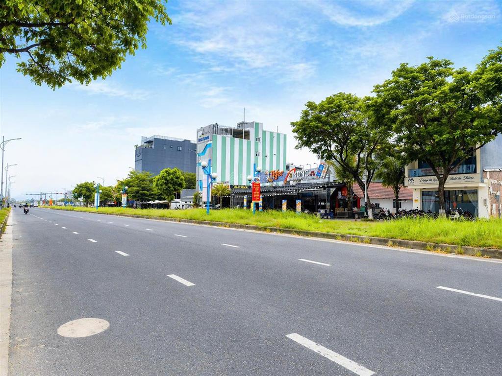 Bán đất 2 mặt tiền trước và sau đoạn đẹp nhất đường 33m hoàng thị loan & đường 6m hòa minh 29