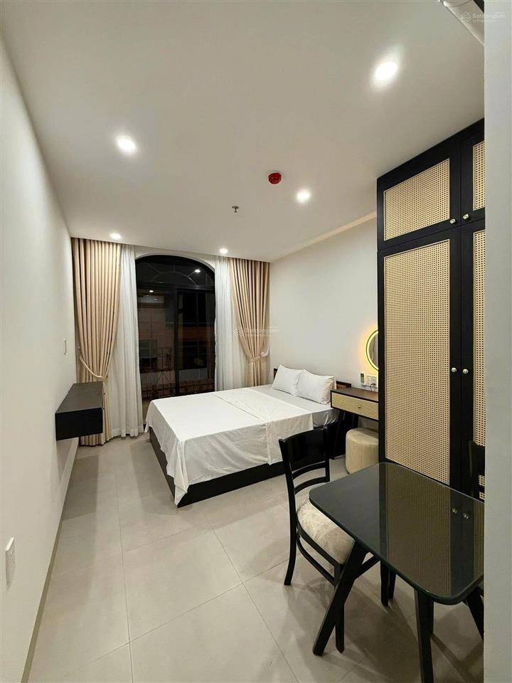 Bán tòa 7 tầng căn hộ khách sạn view nguyễn sinh sắc, cách biển 200m, dòng tiền 100tr/tháng