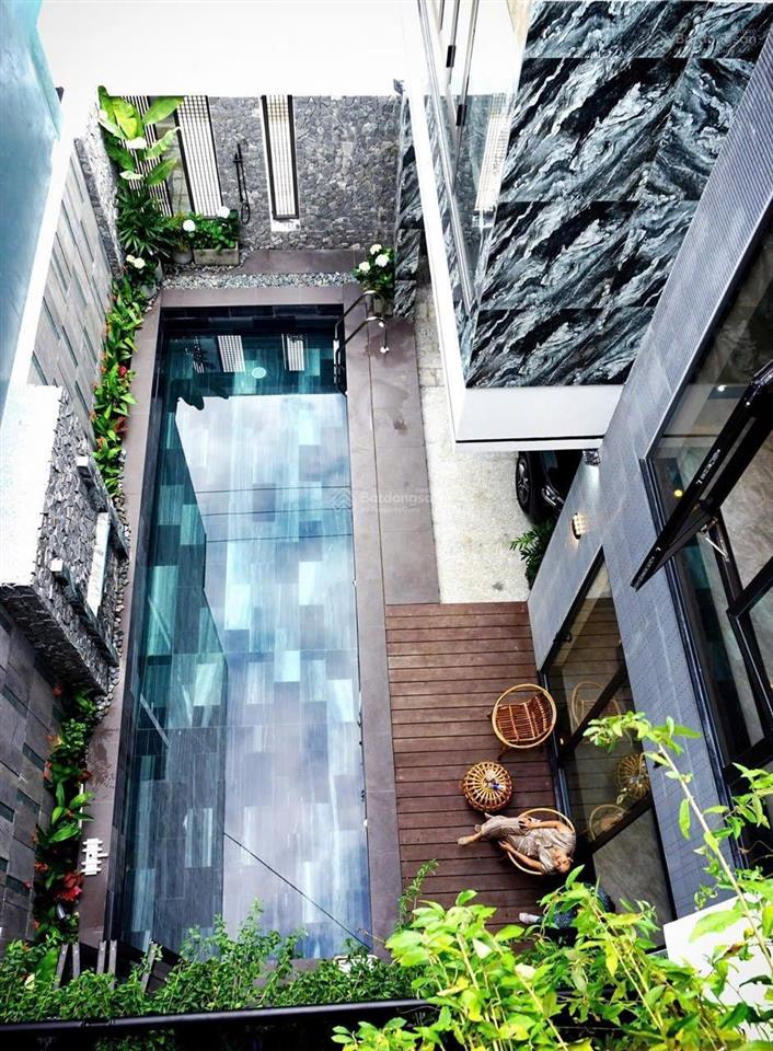 Bán villa nghỉ dưỡng 3 tầng cách biển chỉ 300m, hồ bơi điện khoáng, full nội thất