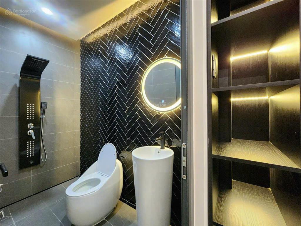 Nhà 4 tầng full nội thất cao cấp, có sân chill, hồ bơi, cách biển 400m, nhỉnh 8 tỷ shr