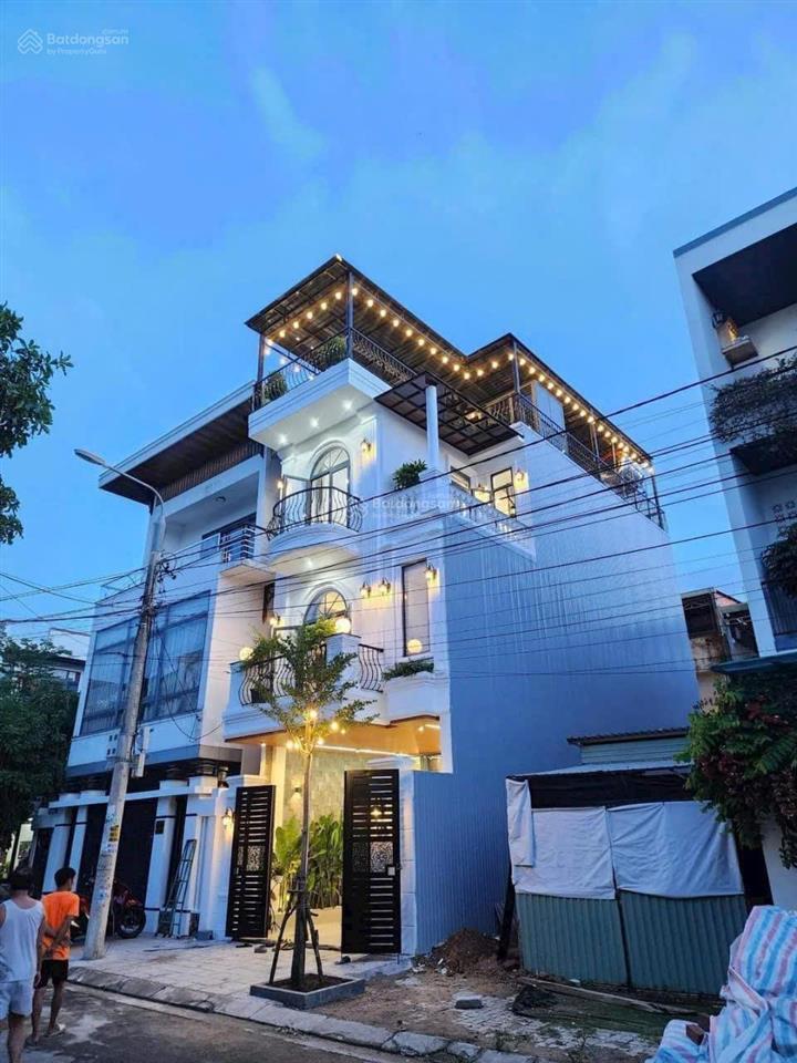 Nhà 4 tầng full nội thất cao cấp, có sân chill, hồ bơi, cách biển 400m, nhỉnh 8 tỷ shr