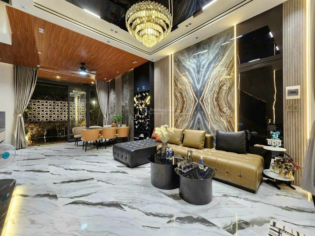 Nhà 4 tầng full nội thất cao cấp, có sân chill, hồ bơi, cách biển 400m, nhỉnh 8 tỷ shr