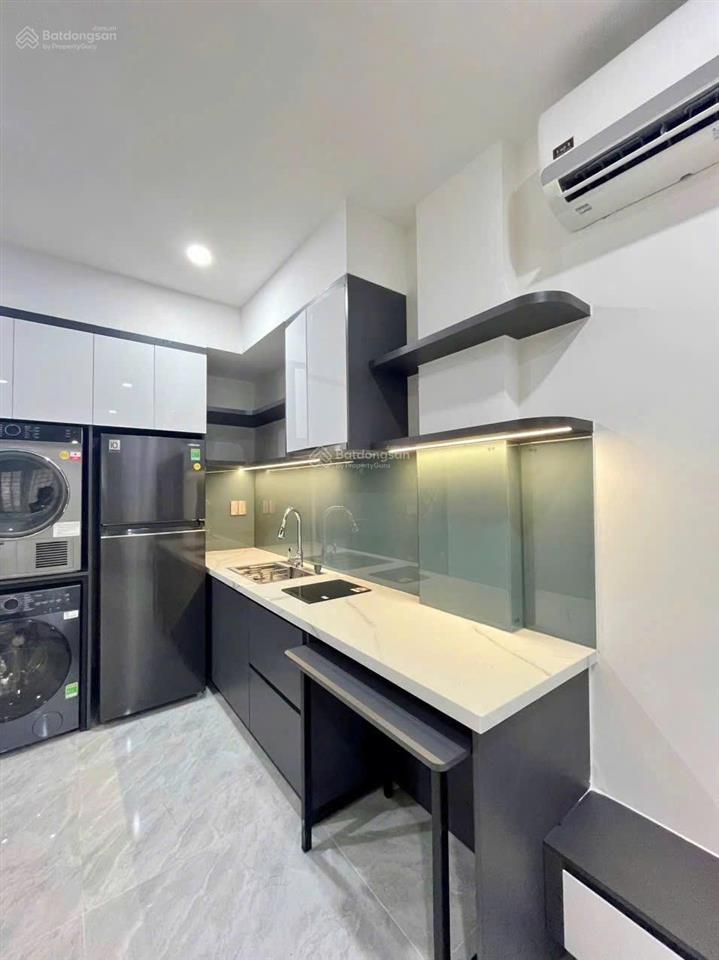 Tòa căn hộ 8 tầng dòng tiền hơn 100 triệu/tháng, mt đường chính hữu, 36 tỷ tl