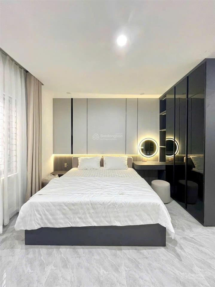 Tòa căn hộ 8 tầng dòng tiền hơn 100 triệu/tháng, mt đường chính hữu, 36 tỷ tl