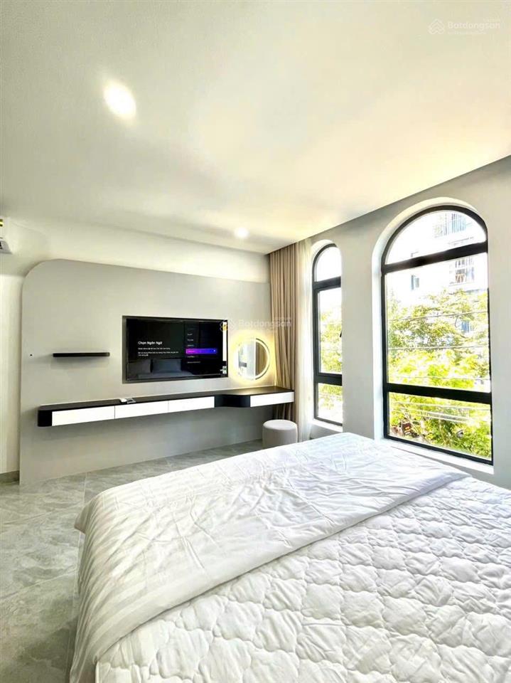 Tòa căn hộ 8 tầng dòng tiền hơn 100 triệu/tháng, mt đường chính hữu, 36 tỷ tl