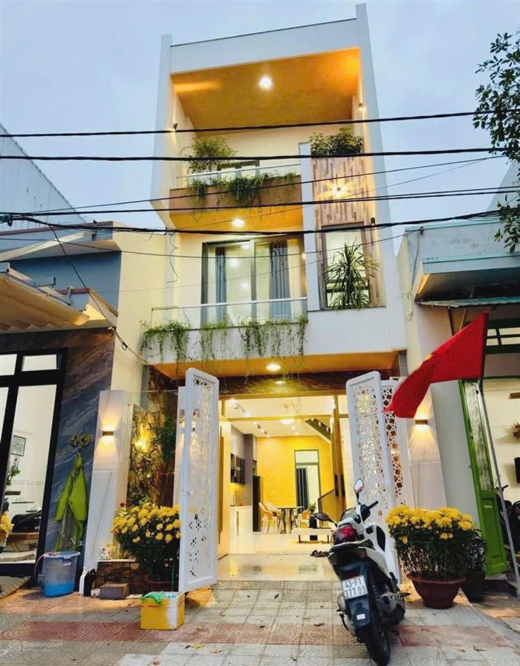 Nhà 3 tầng mặt tiền đường 5.5m gần biển nguyễn tất thành, 75m2, giá nhỉnh 7 tỷ