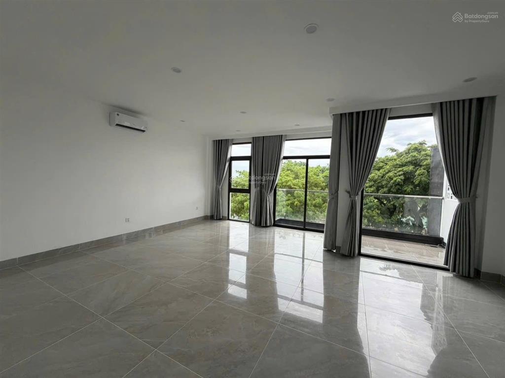 Bán nhà 2 mặt tiền hoàng thị loan và đường 7.5m, 6 phòng tiện kd đa ngành nghề, tl chính chủ