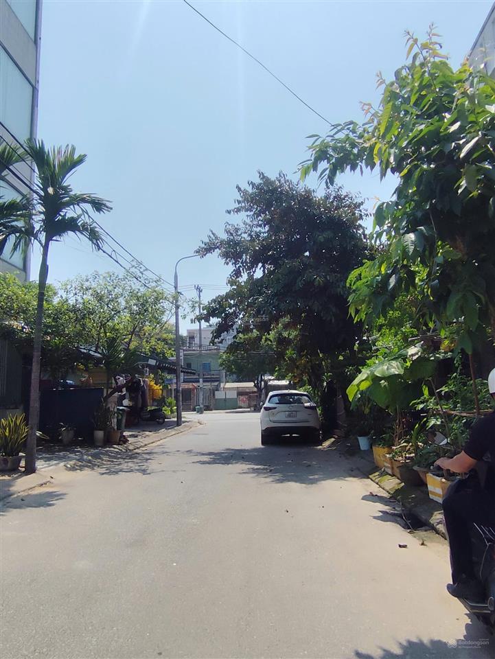 Bán cặp đất 250m2 đẹp xuất sắc đường bàu mạc sát lô góc đầu đường nguyễn chánh, cách biển 300m