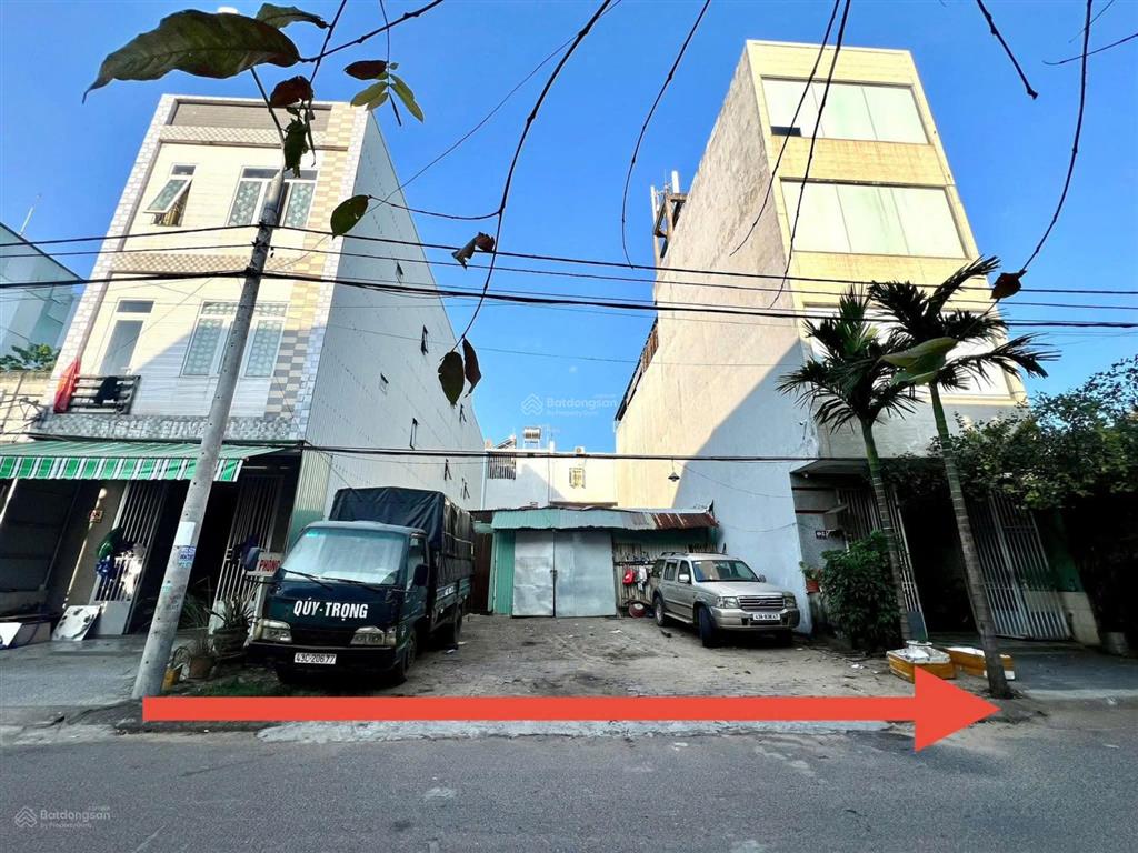 Bán cặp đất 250m2 đẹp xuất sắc đường bàu mạc sát lô góc đầu đường nguyễn chánh, cách biển 300m
