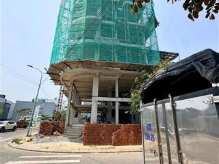 Đất đẹp, sát góc ngã 4 đường hoà minh 30 thông nguyễn sinh sắc, sát biển