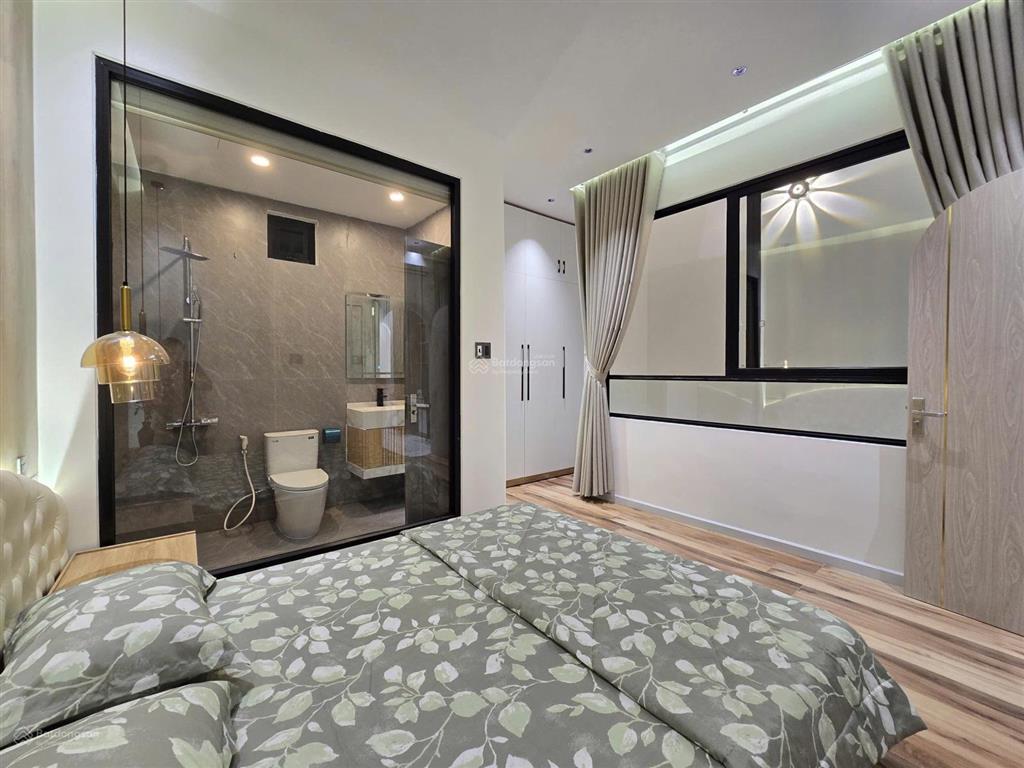 Nhà đẹp 3 tầng mặt tiền đường 5,5m full nội thất cao cấp cách biển thanh khê 300m
