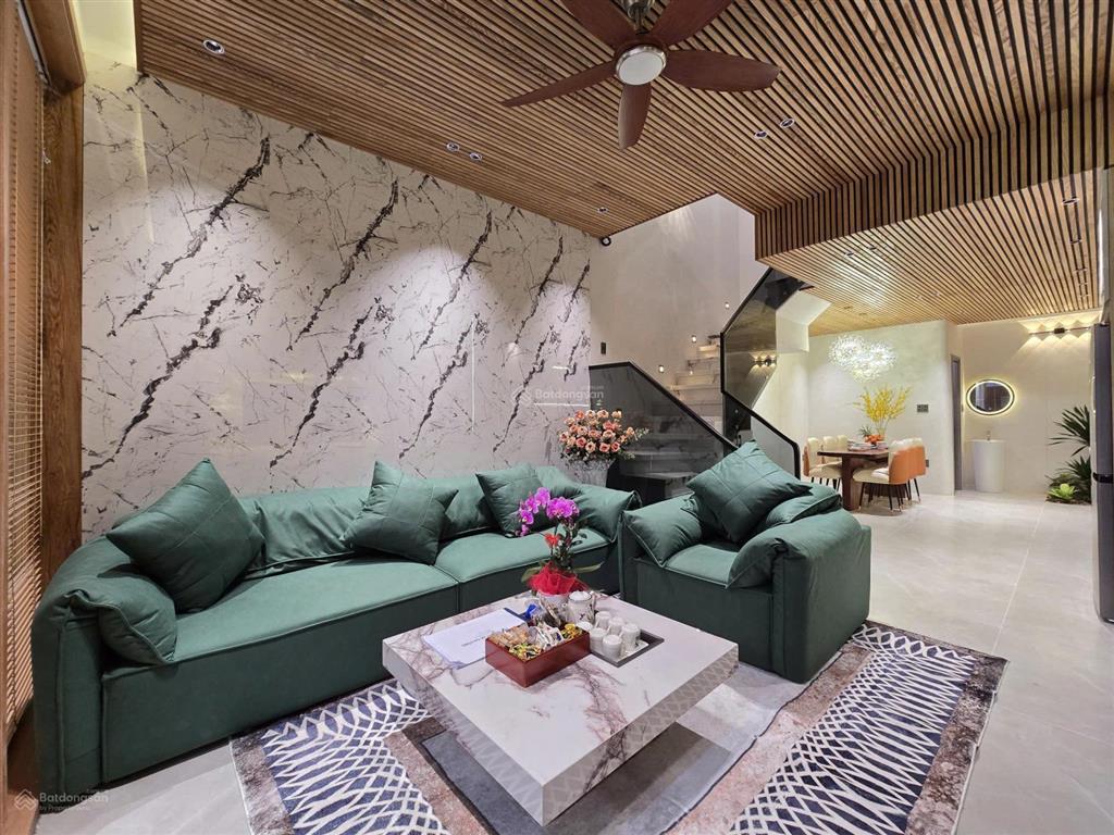 Nhà 3 tầng mt đường 5,5m sát biển nguyễn tất thành, full nội thất cao cấp, giá nhỉnh 8 tỷ sẵn sổ