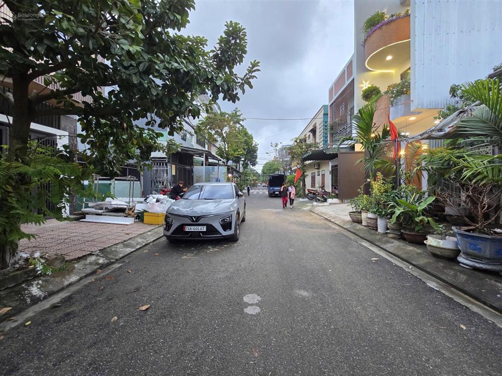 Nhà 3 tầng mt đường 5,5m sát biển nguyễn tất thành, full nội thất cao cấp, giá nhỉnh 8 tỷ sẵn sổ