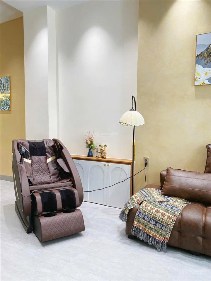 Nhà 3 mê 3 tầng mặt tiền đường phú lộc, gần chợ, cách biển 3p đi bộ, giá nhỉnh 8 tỷ
