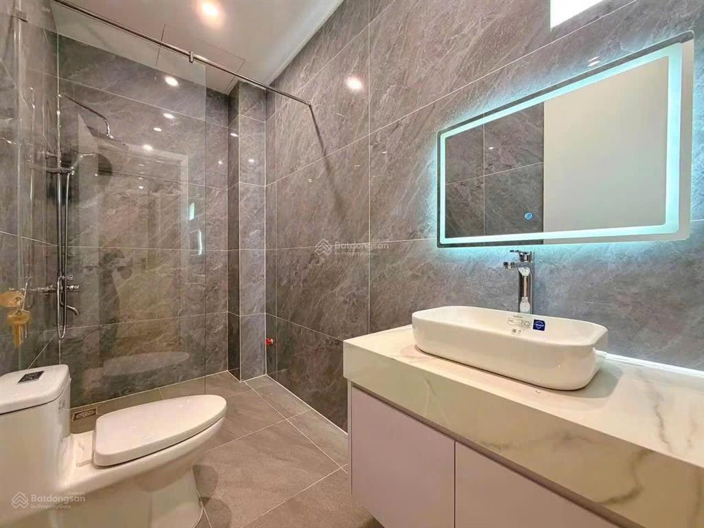 Nhà 3 tầng full nội thất cao cấp gần biển, mt đường 5m5 vỉa hè 3m, nhỉnh 8,19 tỷ