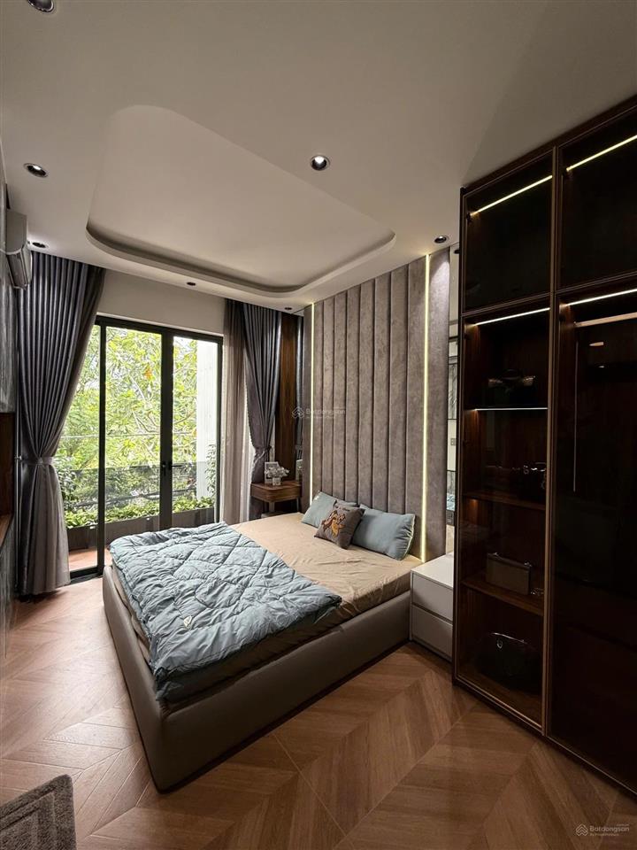 Nhà mt 3 tầng 81m2 full nội thất cao cấp, đường 5m5, lề 3m giá nhỉnh 9 tỷ, cách biển 300m