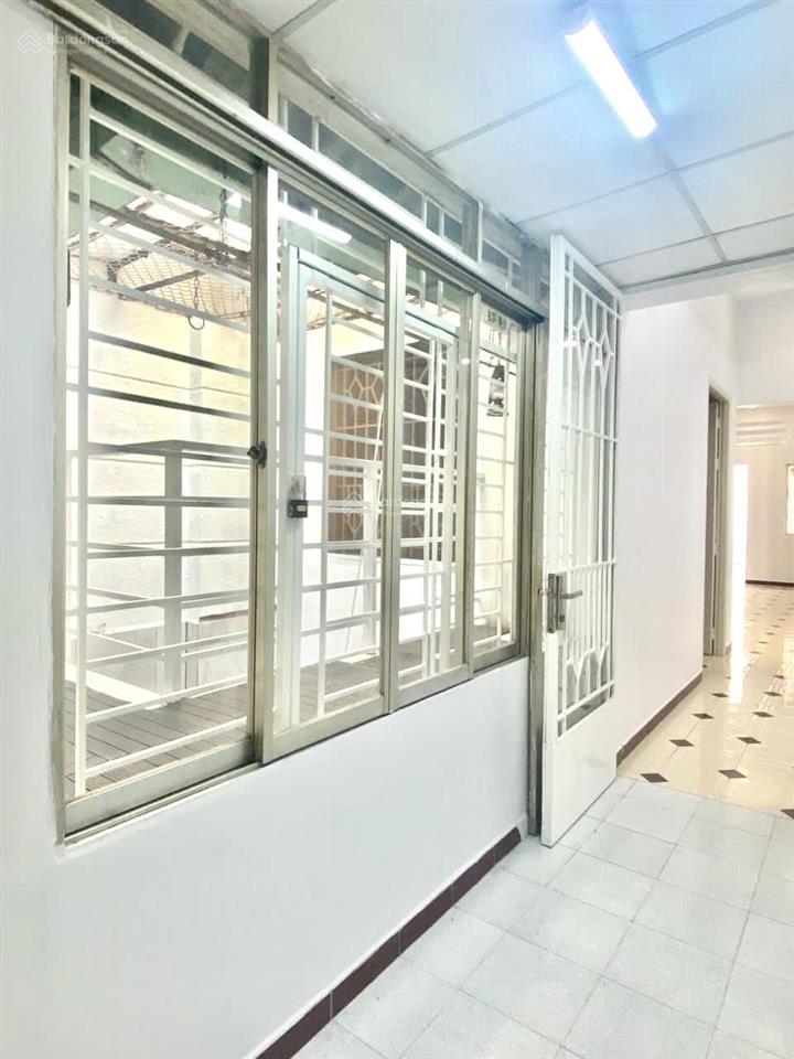 Bán nhà phường tân định (phường đakao, quận 1). diện tích 100m2.