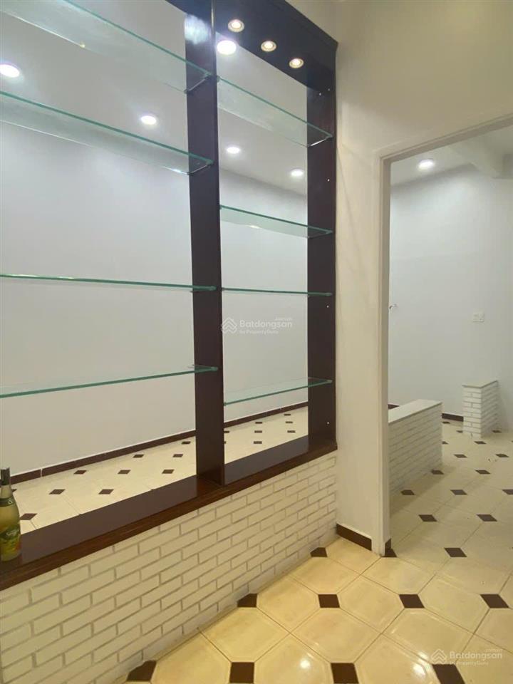 Bán nhà phường tân định (phường đakao, quận 1). diện tích 100m2.