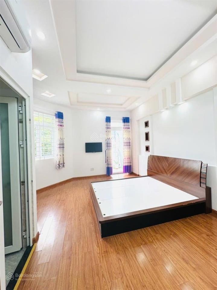 Chủ ngộp cần bán gấp rất gấp!!!!! ngay emart phan huy ích