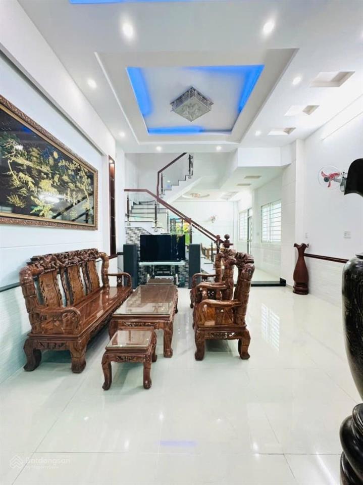 Chủ ngộp cần bán gấp rất gấp!!!!! ngay emart phan huy ích