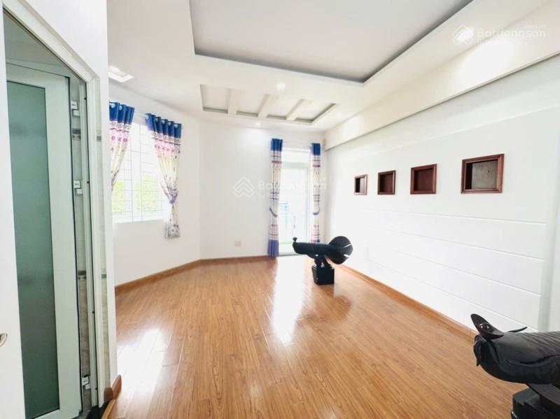 Chủ ngộp cần bán gấp rất gấp!!!!! ngay emart phan huy ích