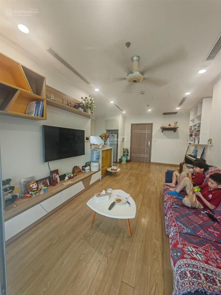 Hiếm đặng tiến đông , nhà mới ,lô góc,oto đỗ cửa ,dt 48m 6 tầng.